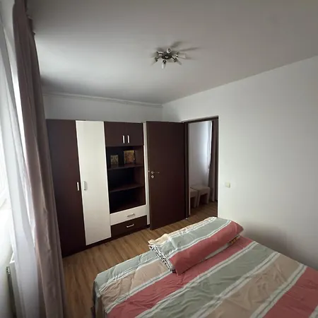 شقة 2 Drumul Taberei بوخارست